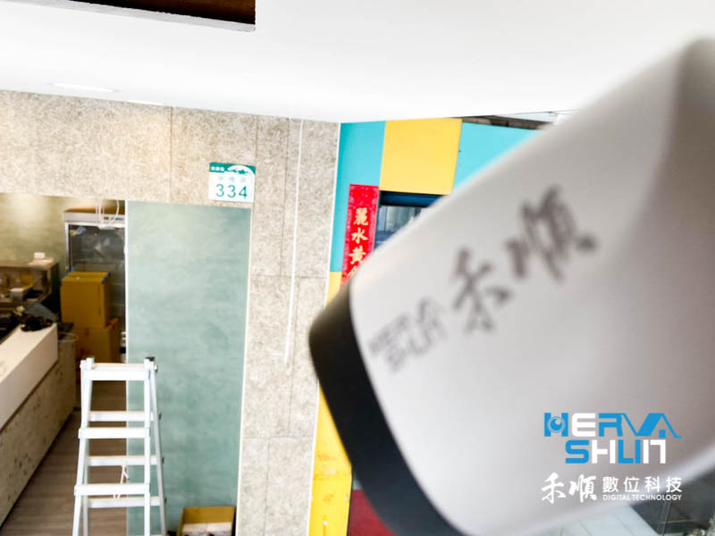 安裝監視器