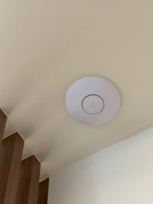 Unifi Wi-Fi建置安裝案例:Wi-Fi6 PRO 雙頻高效無線基地台