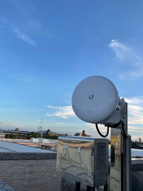 使用微波對打，新舊廠其一斷線可馬上備援使用