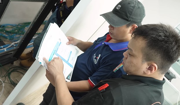 4.依照機櫃設備規劃圖整理設備