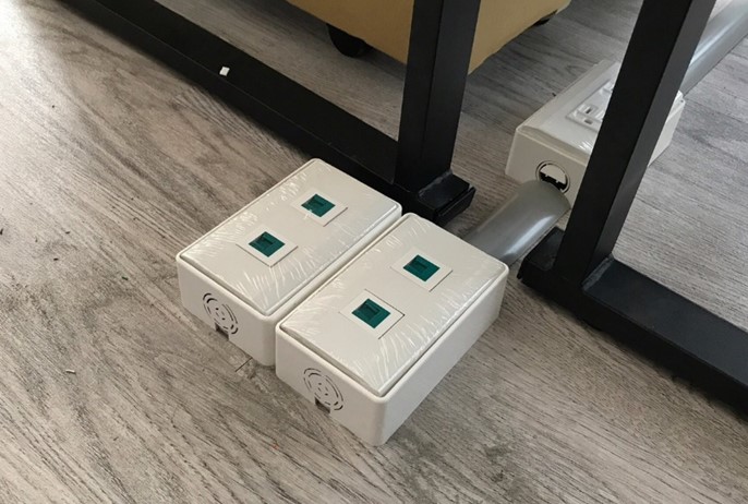 辦公室各處多個網路點安裝