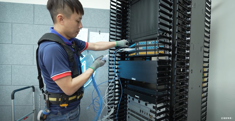網路升級施工安裝步驟3.連接跳線