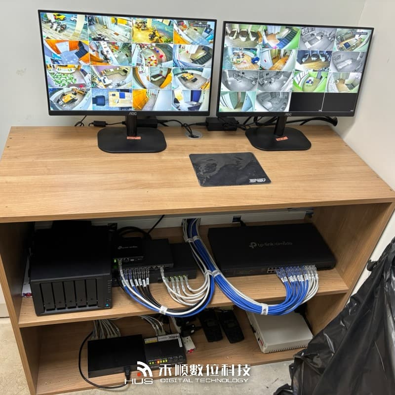 高雄鼓山弱電安裝案例-診所網路及監視器規劃安裝完工照-監控畫面彙整螢幕